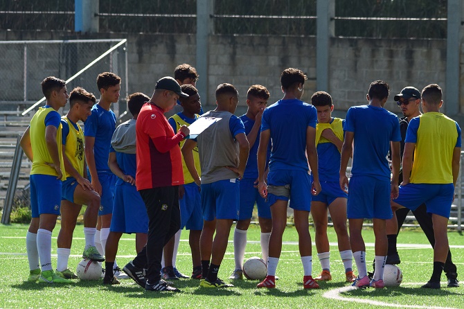 Atletico_Venezuela_Sub20_Entrenamiento-133-1.jpg