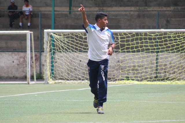 Foto_1.-_Luis_Zambrano_Sub-13crop.jpg