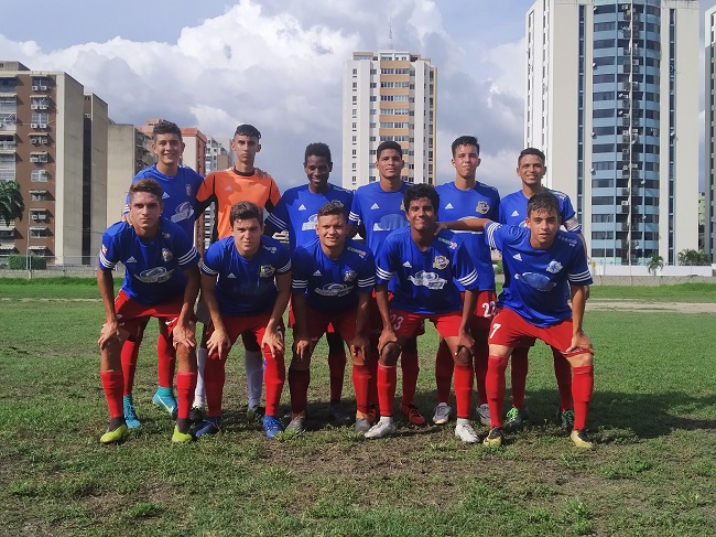 Foto_1_-_XI_inicial_Sub19_vs_GVM.jpg