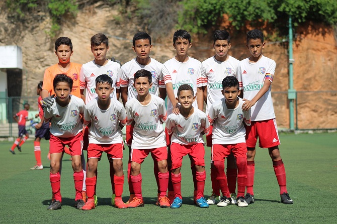 Foto_2_-_Once_inicial_Sub_13_vs_DPFC.JPG