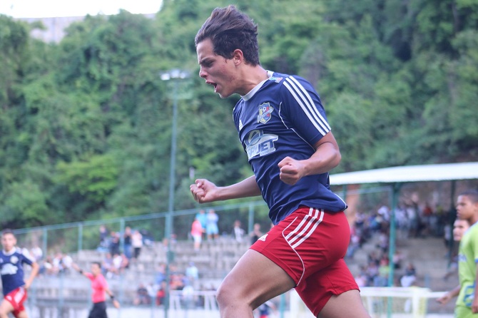 Foto_2_-_Ricardo_Dmytrejchuk_vs_MDG_Sub_17.JPG
