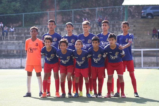Foto_2_-_XI_inicial_Sub_13_ATV_VS_MSC.jpg