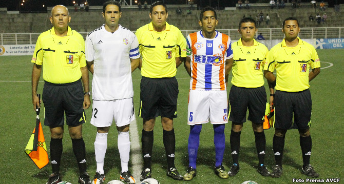 2012 capitanes 01