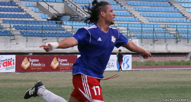 2012 hectorperez 03