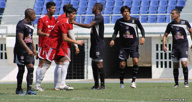 2012 juego 040