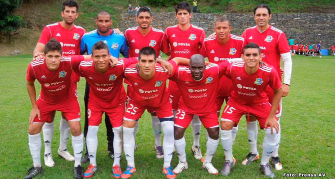 2012 juego 045